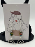Boucles d'oreilles queue de baleine /perle en verre