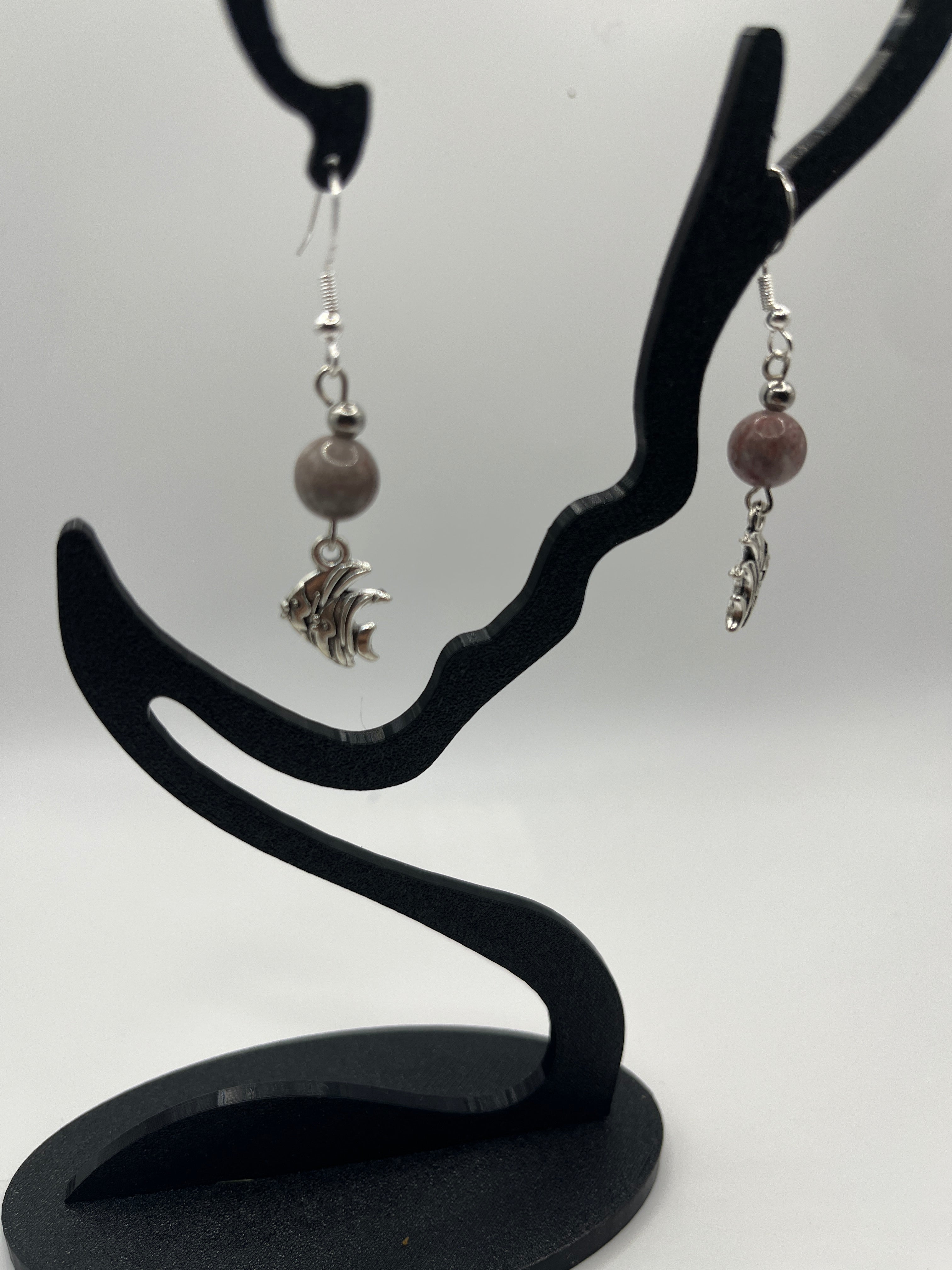 Boucles d'oreilles poissons tropicaux/ rhodonite