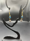 BO pendantes coquillage blanc, perle bleue