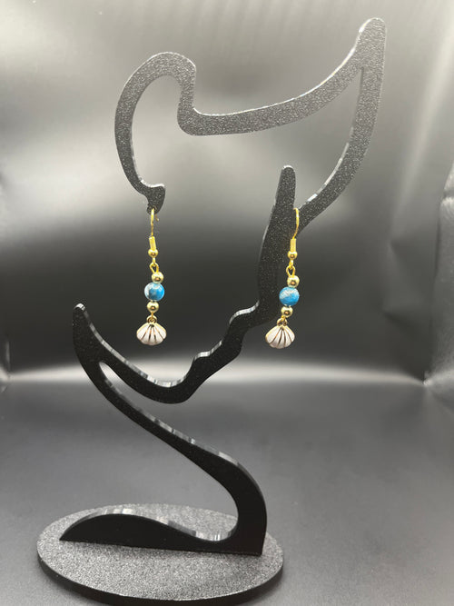 BO pendantes coquillage blanc, perle bleue