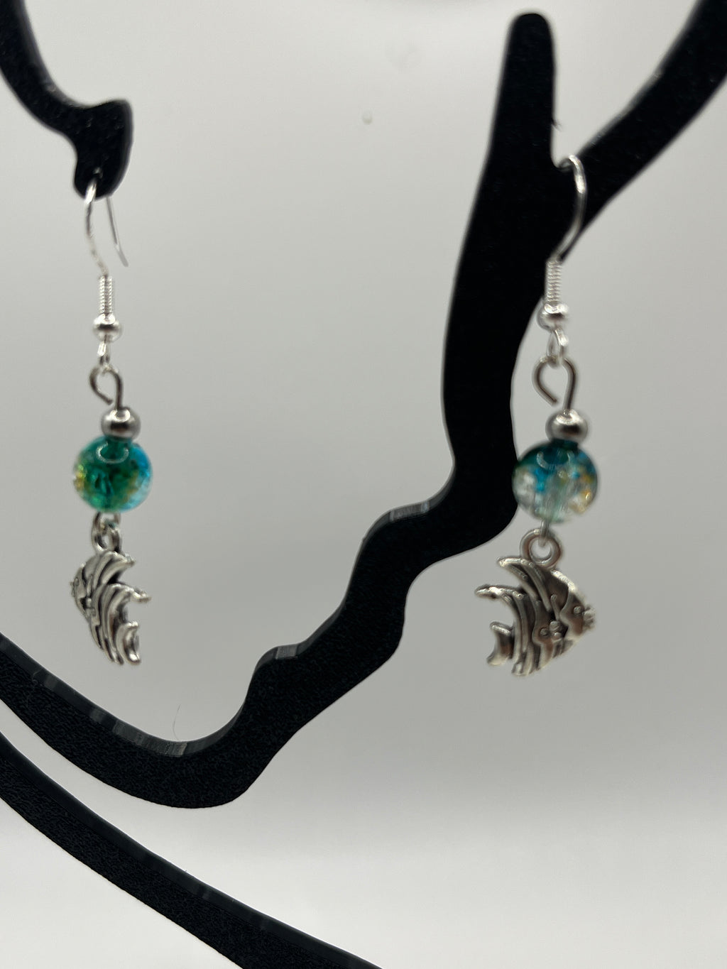 Boucles d'oreilles poissons tropicaux/ perle en verre