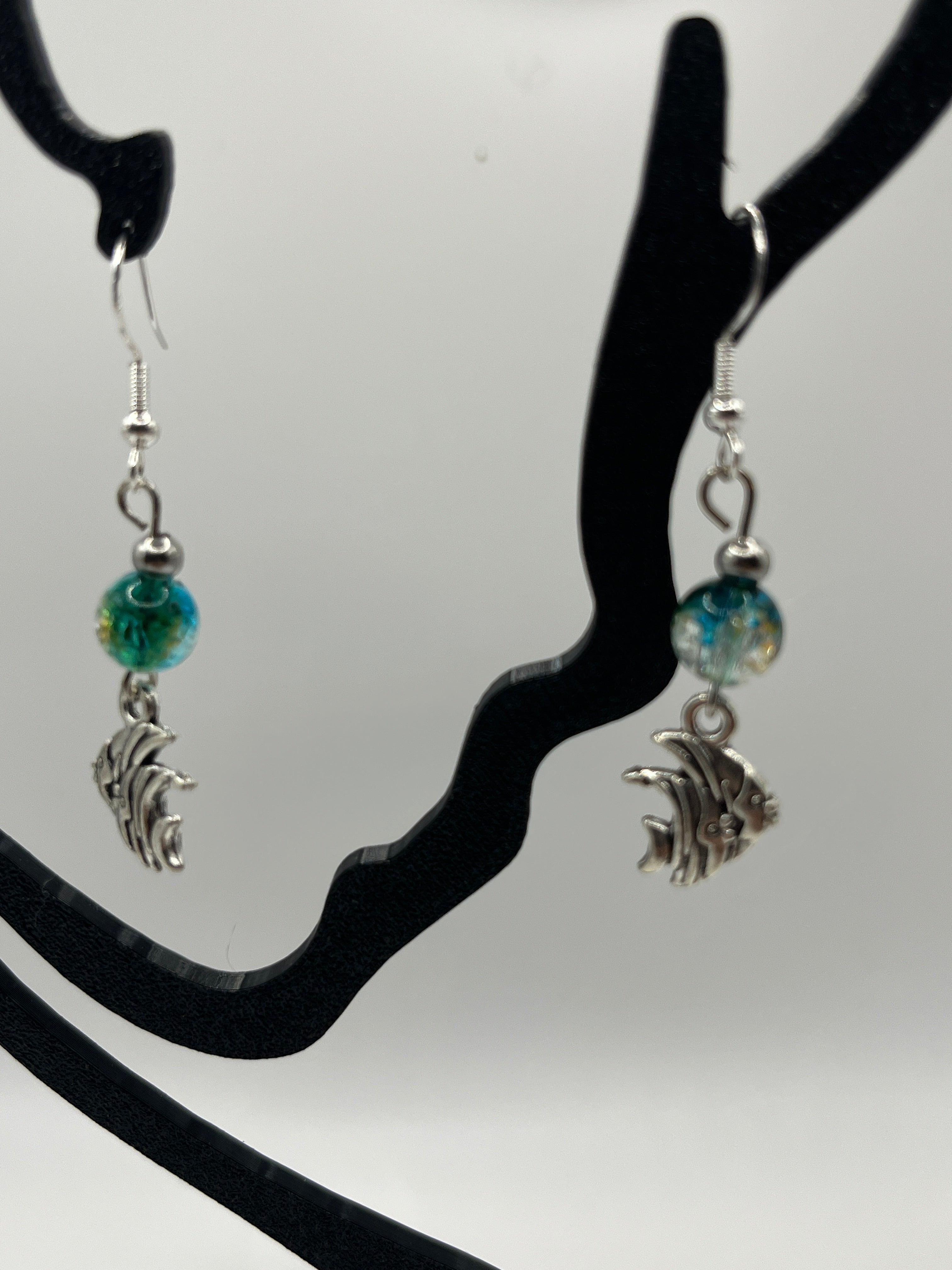 Boucles d'oreilles poissons tropicaux/ perle en verre