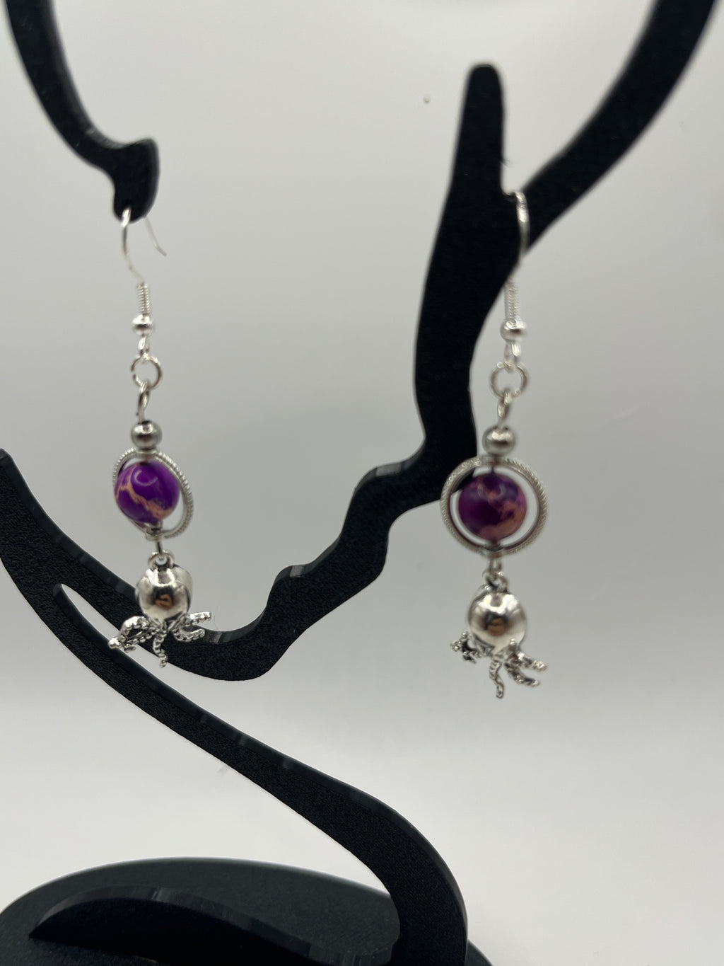 Boucles d'oreilles pieuvre/perle en verre
