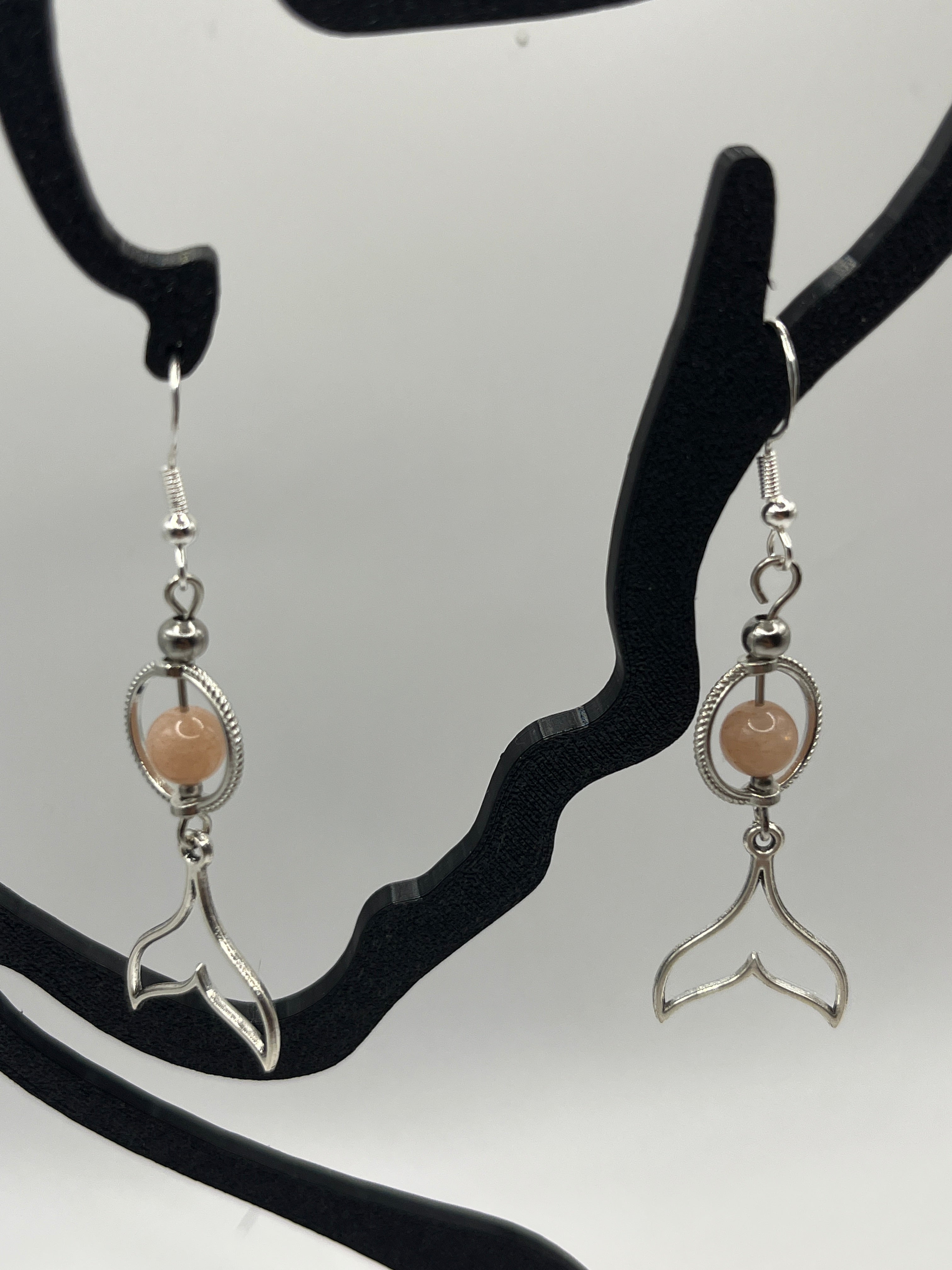 Boucles d'oreilles queue de baleine /perle du soleil